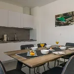 Appartement Dora 3 In Kastanjer By Interhome