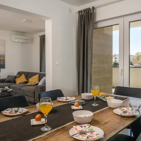 Dora 3 In Kastanjer By Interhome 아파트 *