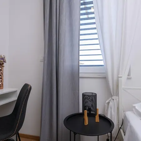 Appartamento Dora 3 In Kastanjer By Interhome