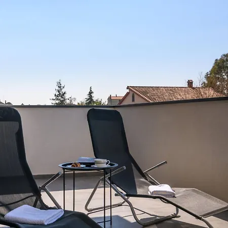 Dora 3 In Kastanjer By Interhome