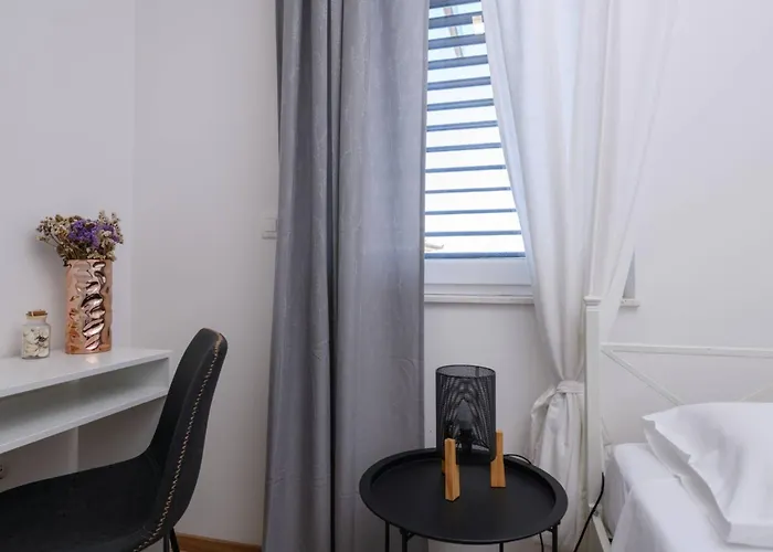 Lägenhet Dora 3 In Kastanjer By Interhome